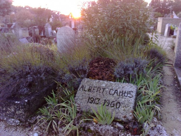 Tumba de Albert Camus, Lourmarine, Francia. Foto de A. G. Maldonado