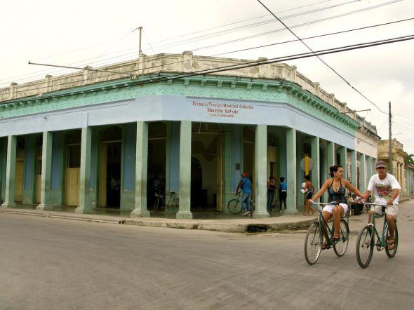 Farmacia Municipal de Caibarien. Foto: Ana Esteban.