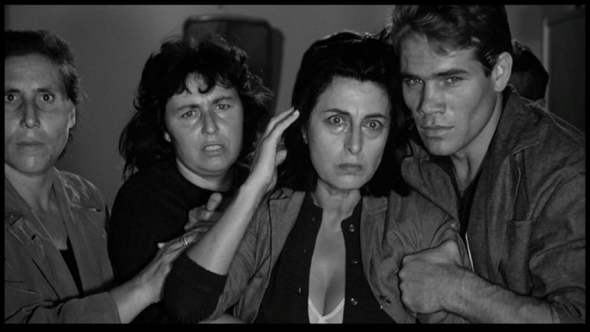 Fotograma de la película Mamma Roma de Pasolini. 