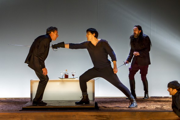 Una escena de Hamlet dirigida por Miguel del Arco. Foto: Compañía Nacional de Teatro Clásico.