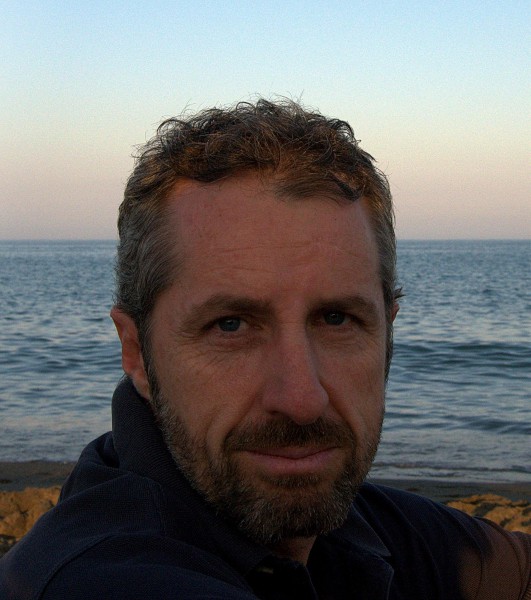 El escritor Felipe Navarro.