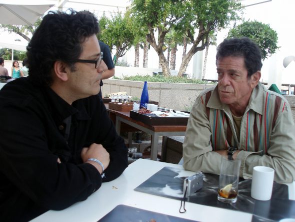 El periodista Ignacio Juliá con Lou Reed en Barcelona. 