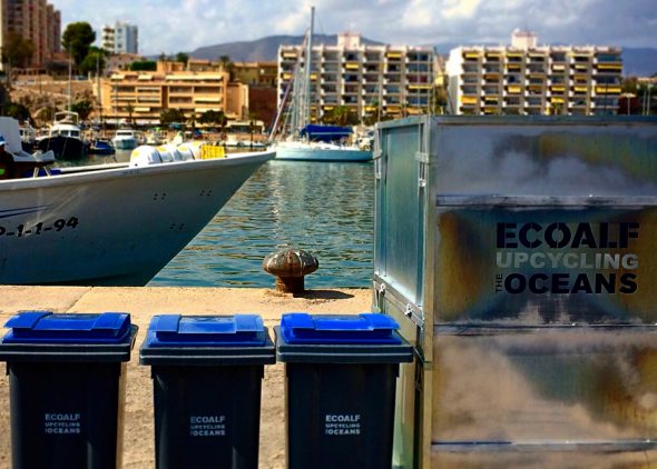 El proyecto Upcycling the oceans quiere transformar la basura encontrada en el Mediterráneo en ropa. Foto: Ecoalf. 