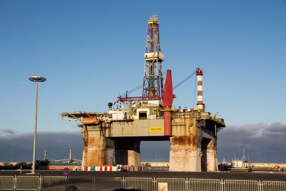 Plataforma petrolífera. Foto: Jaume Escofet / Flickr Creative Commons.