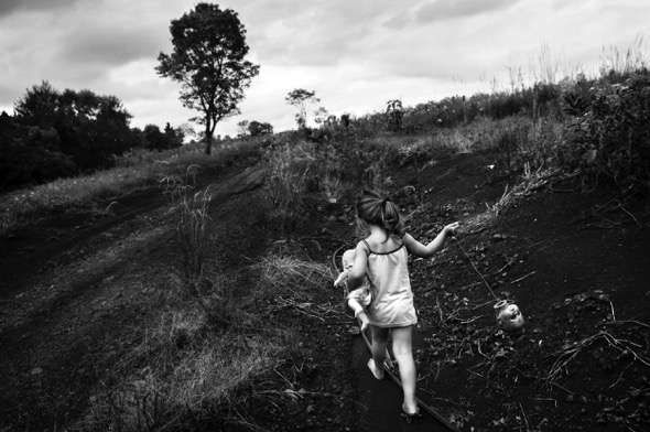 Fotografía de Pablo Piovano del reportaje sobre el efecto de las agrotoxinas sobre la población de una zona de Argentina.