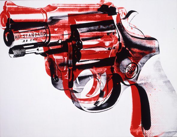 Revólver de Andy Warhol. 