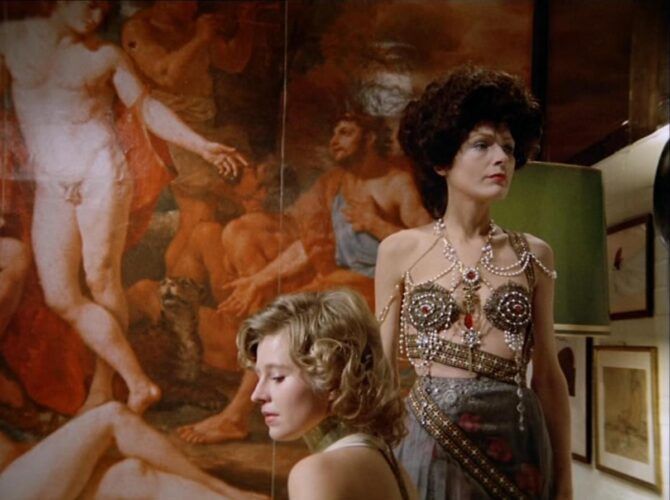 Un fotograma de la película Las amargas lágrimas de Petra von Kant de Fassbinder.