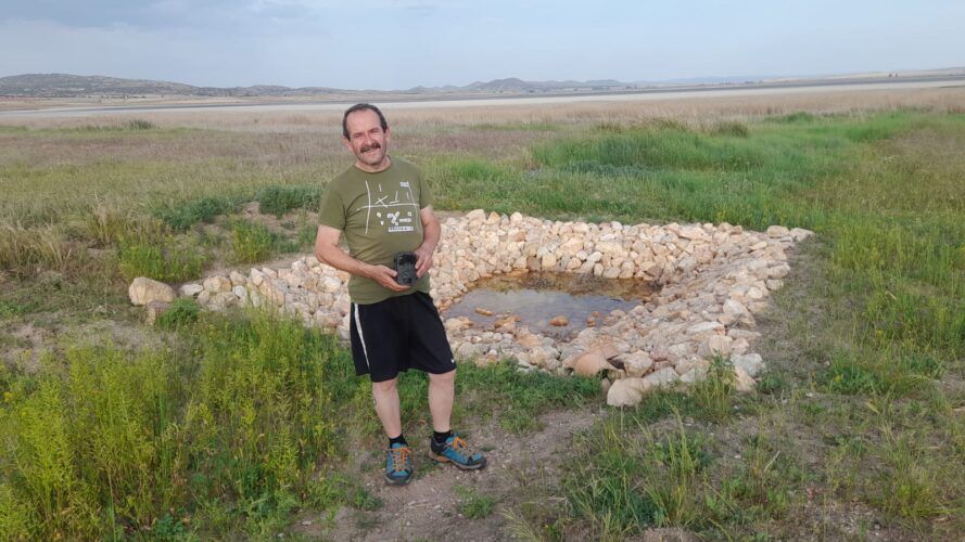 Javier Mañas lucha por la producción ecológica del cereal en el entorno de la Laguna de Gallocanta.
