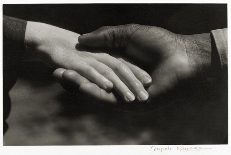 Consuelo Kanaga Hands [Manos], 1930. Brooklyn Museum, donación de Wallace B. Putnam del State of Consuelo Kanaga. © Brooklyn Museum.