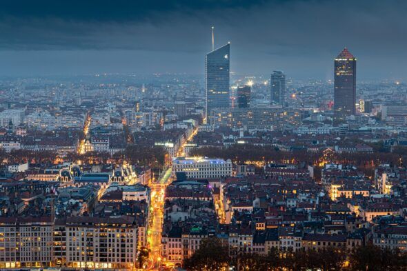 Edificios del centro económico de la ciudad de Lyon. Foto: CC. 