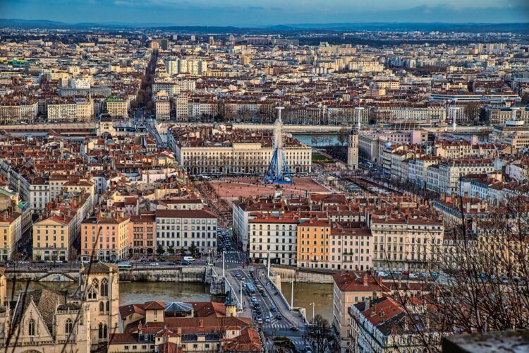 Una panorámica de la ciudad de Lyon. Foto: CC.