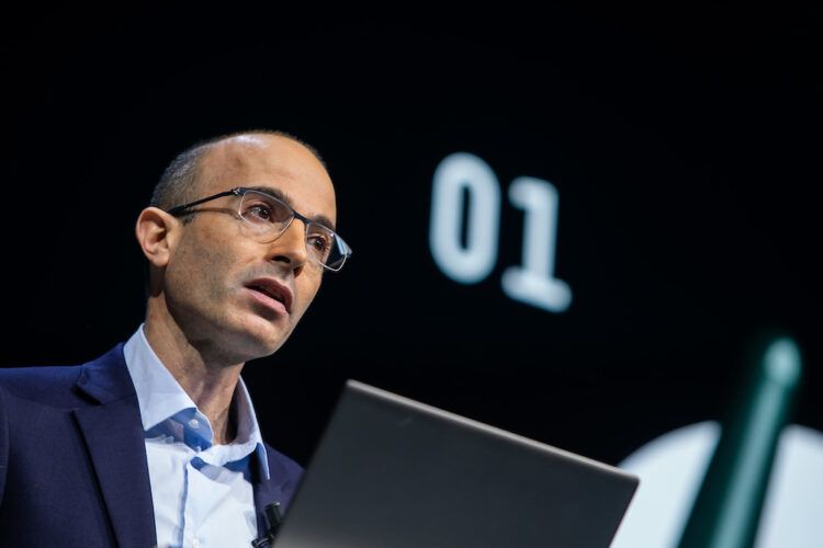 El filósofo Yuval Noah Harari. Foto: Copyright by World Economic Forum/Ciaran McCrickard/CC