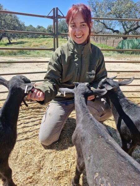 Alba Barrantes, téster en Granja Cooprado. 