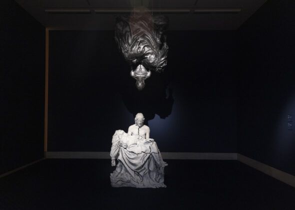 Marina Vargas. La Piedad invertida o la Madre muerta (negra), 2013. Colección privada, México