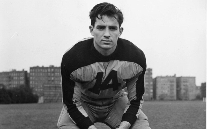 Jack Kerouac, destacado miembro de la generación beat y autor de la novela 'En el camino'. Foto: Universidad de Columbia.