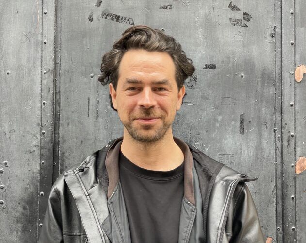 Mikolaj Bielski, director artístico de Réplika Teatro.