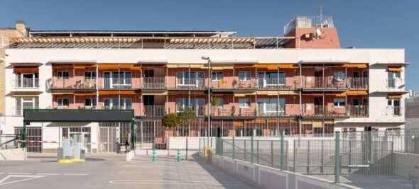 Edificio Entrepatios-Las Carolinas en el distrito de Usera en Madrid. Foto: Satt. 