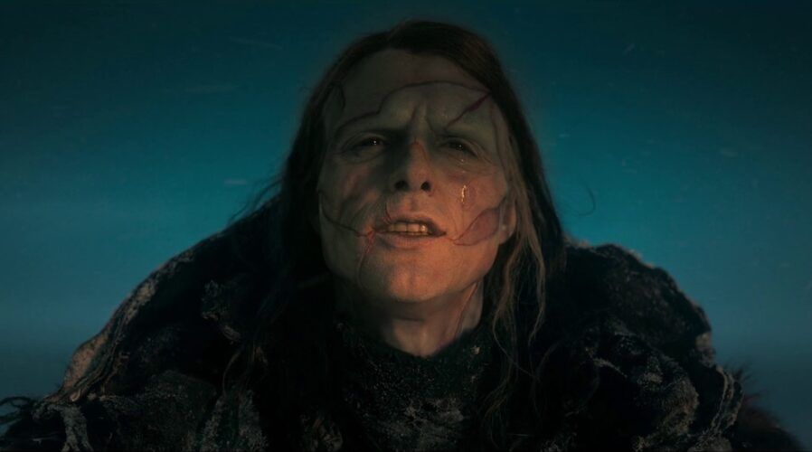 Jacob Elordi, caracterizado como Frankenstein en la película de Guillermo del Toro.